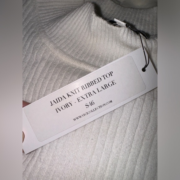 White cropped sweater vest - Picture 2 of 3